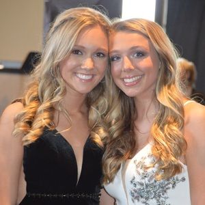 Meet your Posher, Chloe